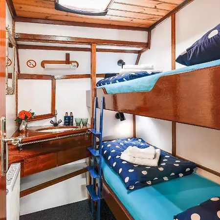 Amore Vici Hotel na wodzie Enkhuizen